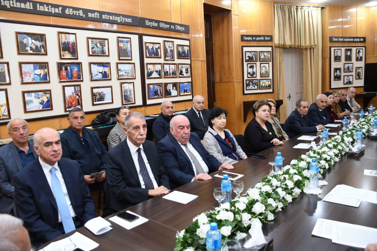 ADAU-da İlham Əliyevin ABŞ-yə işgüzar səfərinə həsr olunmuş tədbir keçirildi - FOTOLAR